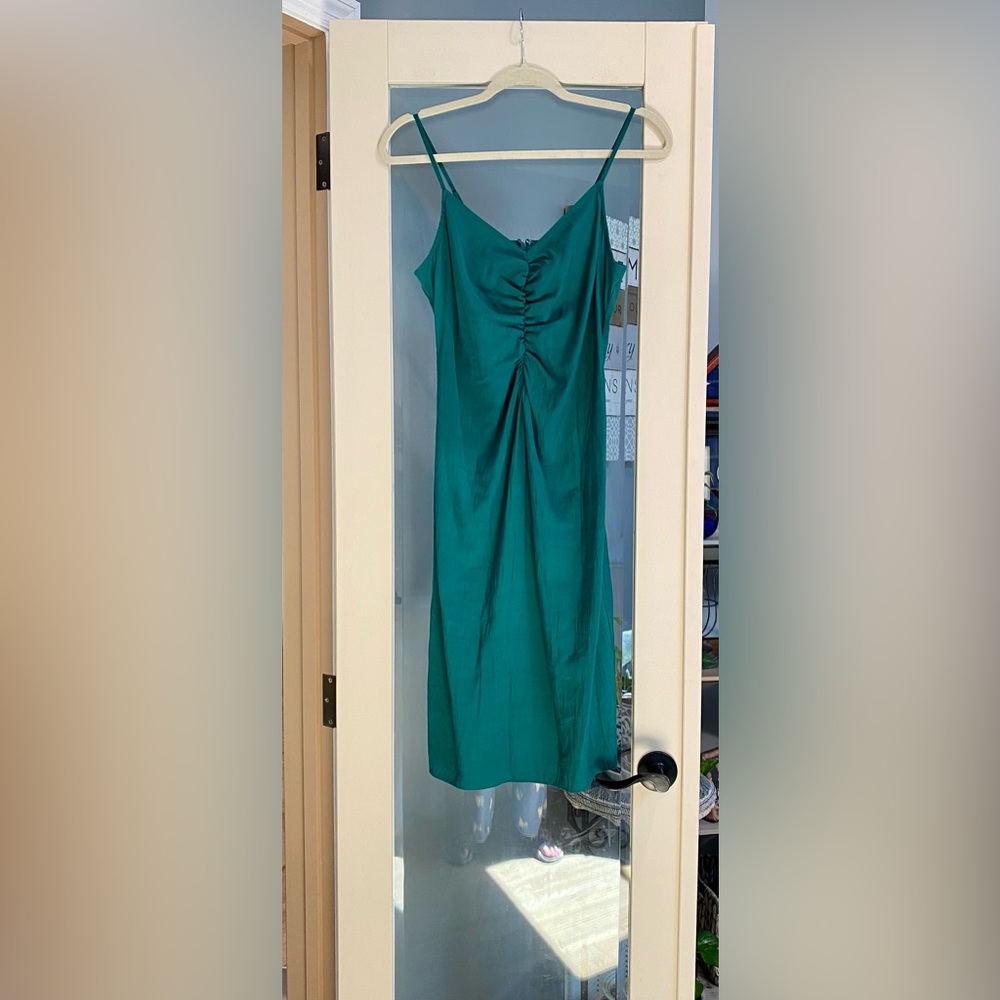 🌿Nine West Green Slip Dress